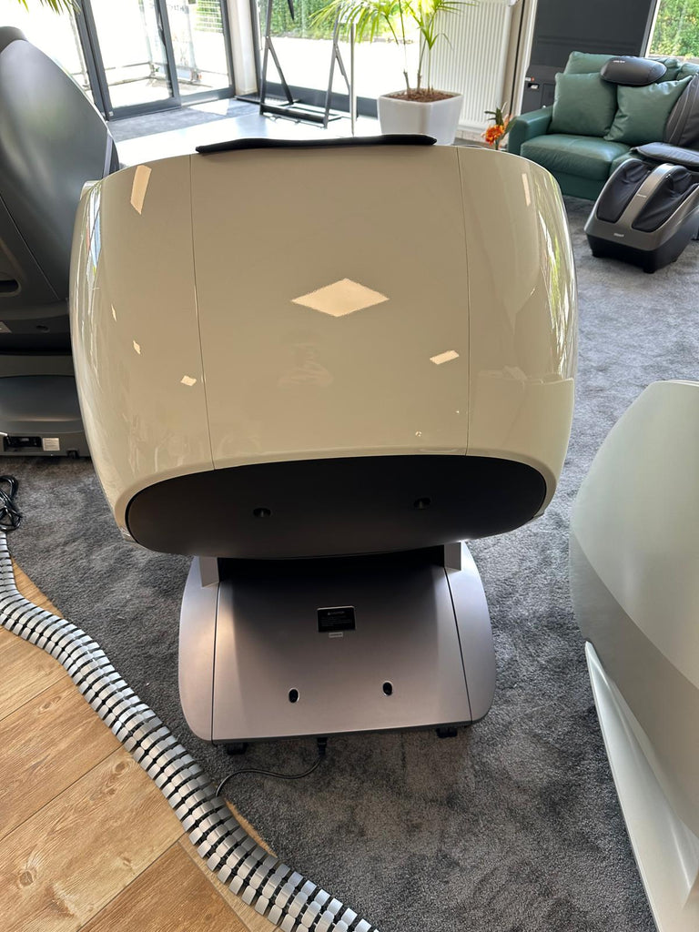 Casada Skyliner II exponat în alb/gri